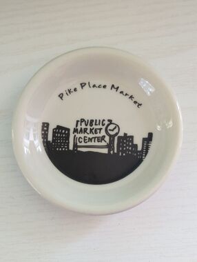 FISHS EDDY "Pike Place Market" Seattle WA 3.5" Trinket Dish